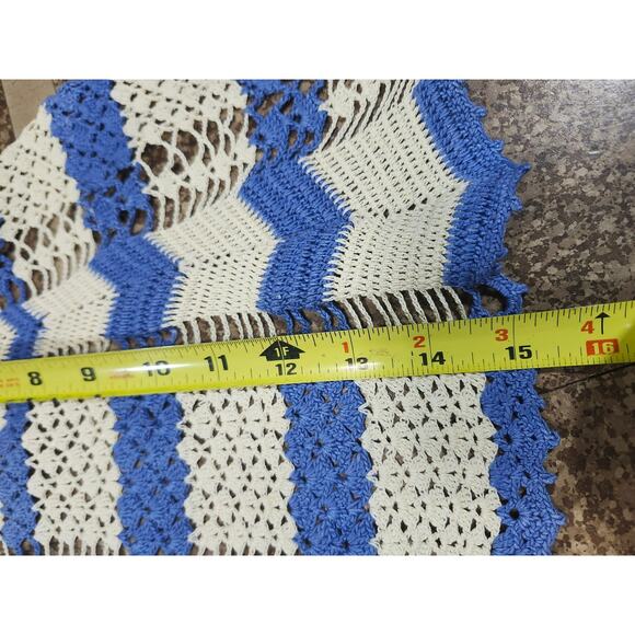 Vintage Child-Size Hand Crocheted Half Apron Beige Blue Prairie Farmgirl Cottage - Picture 3 of 7